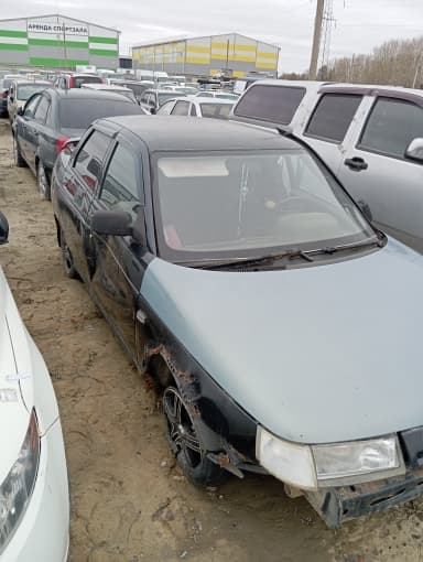 Автомобиль ВАЗ 21104, черного цвета г.р.з. В971ОТ86, VIN XTA21104060921762