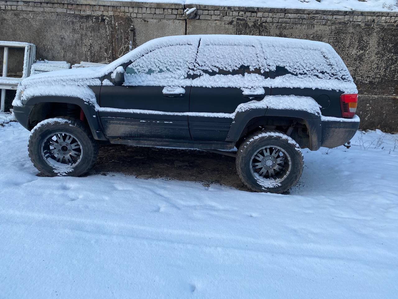 Легковой автомобиль марки GRAND CHEROKEE 4WD, джип, 2001 г.в., В151РК43, VIN 1J4GW58N91C516135, цвет черный