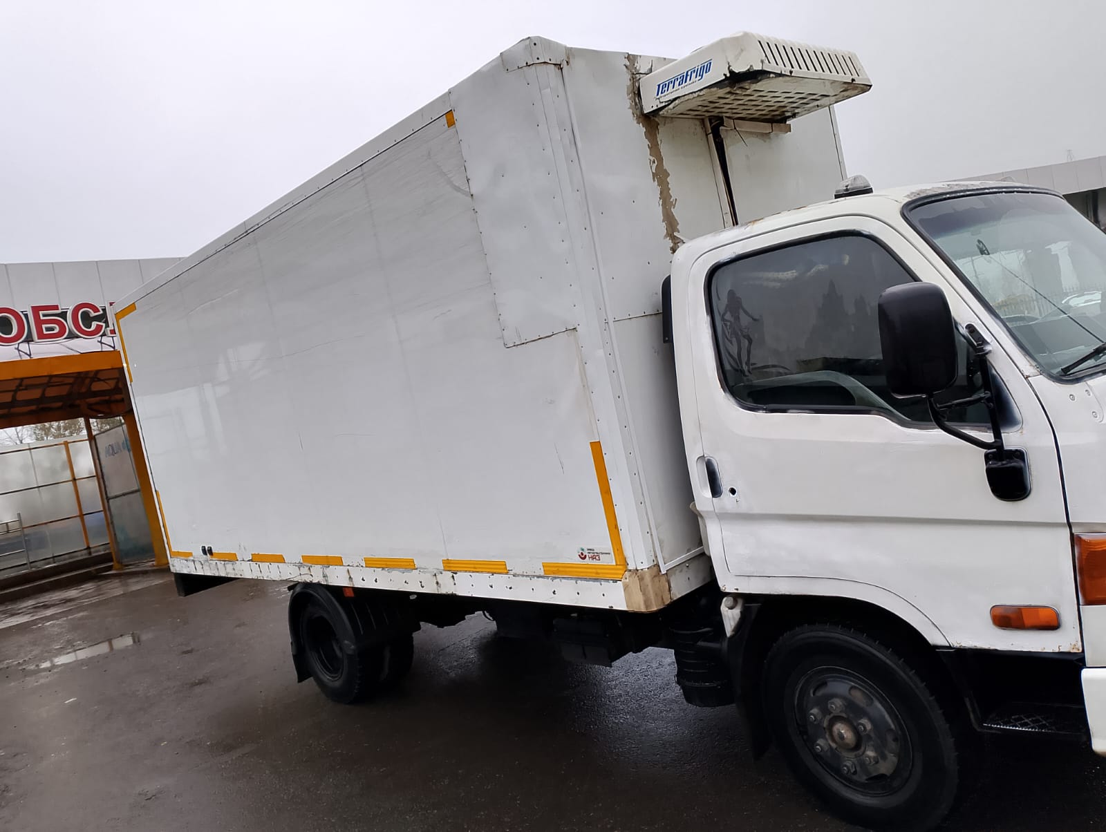 Грузовой автомобиль, марка: 475080, модель: 475080, год изготовления: 2010, цвет: белый, VIN: XU5475080A0000173, ПТС: 52MX055640, г/н: K949OH186, изготовитель (страна): Россия, модель двигателя: D4DD A421270, тип двигателя: дизельный, двигатель №: D4DD A421270, мощность двигателя, л. с. (кВт): 140, шасси (рама) № KMFGA17PPAC135448, кузов №: отсутствует, экологический класс: третий, разрешенная максимальная масса 7500 кг, масса без нагрузки 3412 кг, организация-изготовитель ТС: ООО "Автомеханический завод"