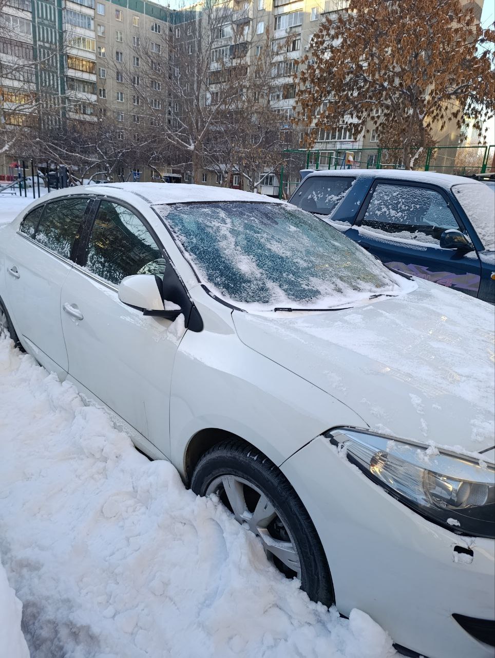 транспортное средство – легковой автомобиль марка /модель – Renault Fluence , год выпуска – 2012, VIN – VF1LZBR0A47597807.