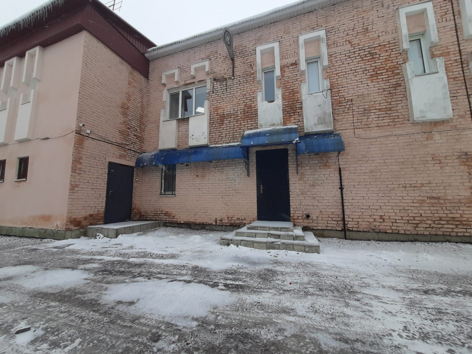 Здание; Нежилое; Собственность; по адресу: РБ, г. Кумертау, ул. Куюргазинская, д. 16; Кадастр.№ 02:60:010302:203; Площадь 2298,1; кв.м. Земельный участок; Земельный участок; по адресу: РБ, г. Кумертау, ул. Куюргазинская, д. 16.; Кадастр.№ 02:60:010302:156; Для обслуживания производственного здания; Площадь 4412 кв.м.