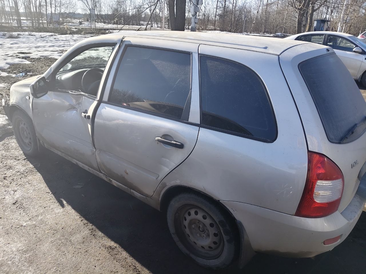Автомобиль легковой, Год выпуска: 2011, Модель ТС: ЛАДА 111730 ЛАДА КАЛИНА, Мощность двигателя (л/с): 84, Государственный регистрационный знак: М166НУ46, VIN: XTA111730B0144235, ПТС: 63HK126938200720112Z.