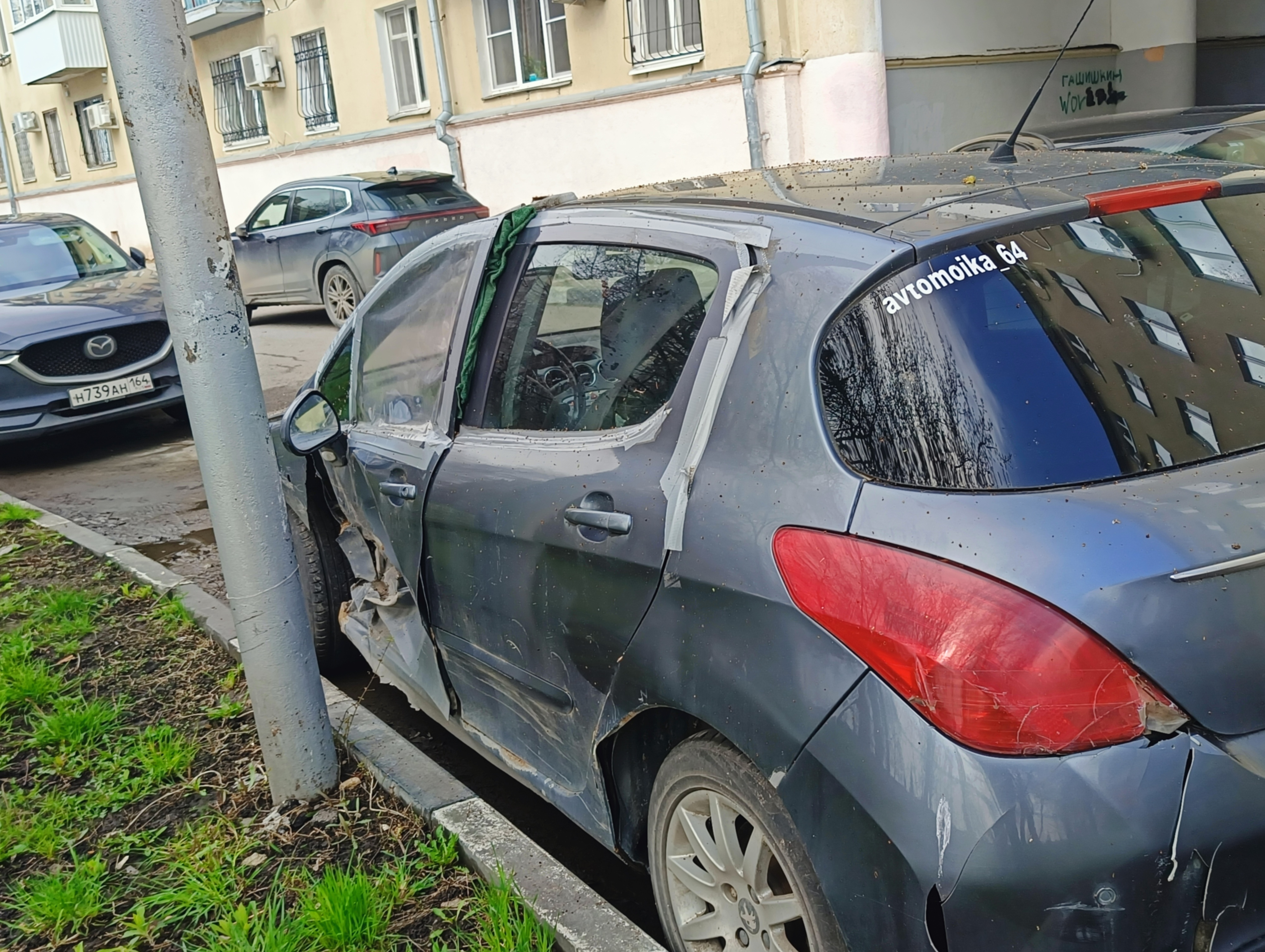 Легковой автомобиль PEUGEOT 308, 2011 г.в., гос. рег. знак Т592СВ64, VIN Z8T4C5FS0BM009642