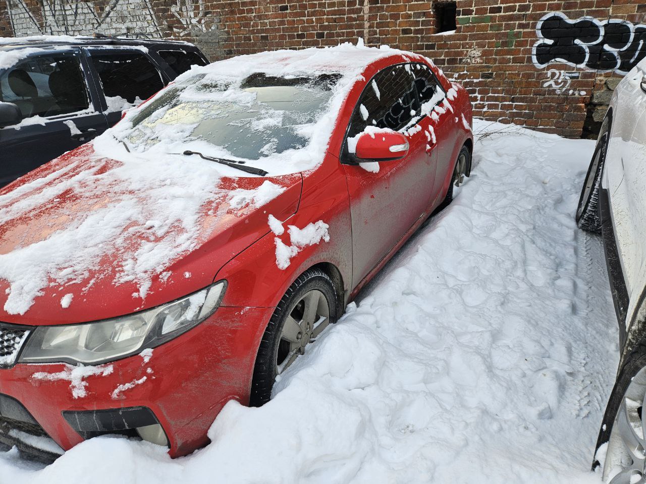 Легковой автомобиль VIN KNAFU611AA5261166 Марка, модель КИА ЦЕРАТО Год выпуска 2010 г. Пробег 187 000 км Двигатель • Бензин • 1 591 см³ • 126 л.с. КПП Механическая