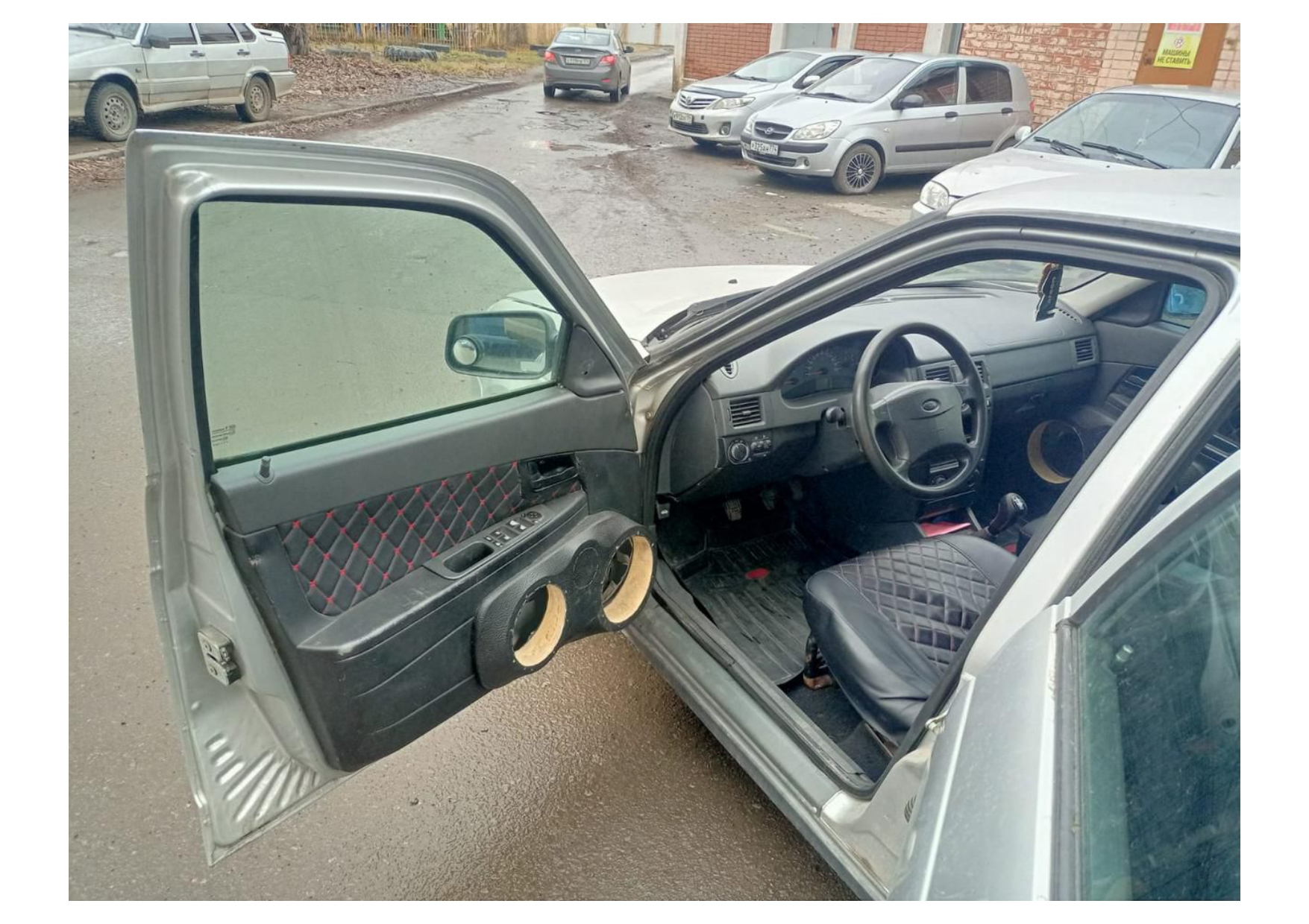 Легковой автомобиль, модель: LADA 217230 LADA PRIORA, год изготовления: 2010