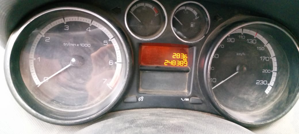 PEUGEOT модель 308