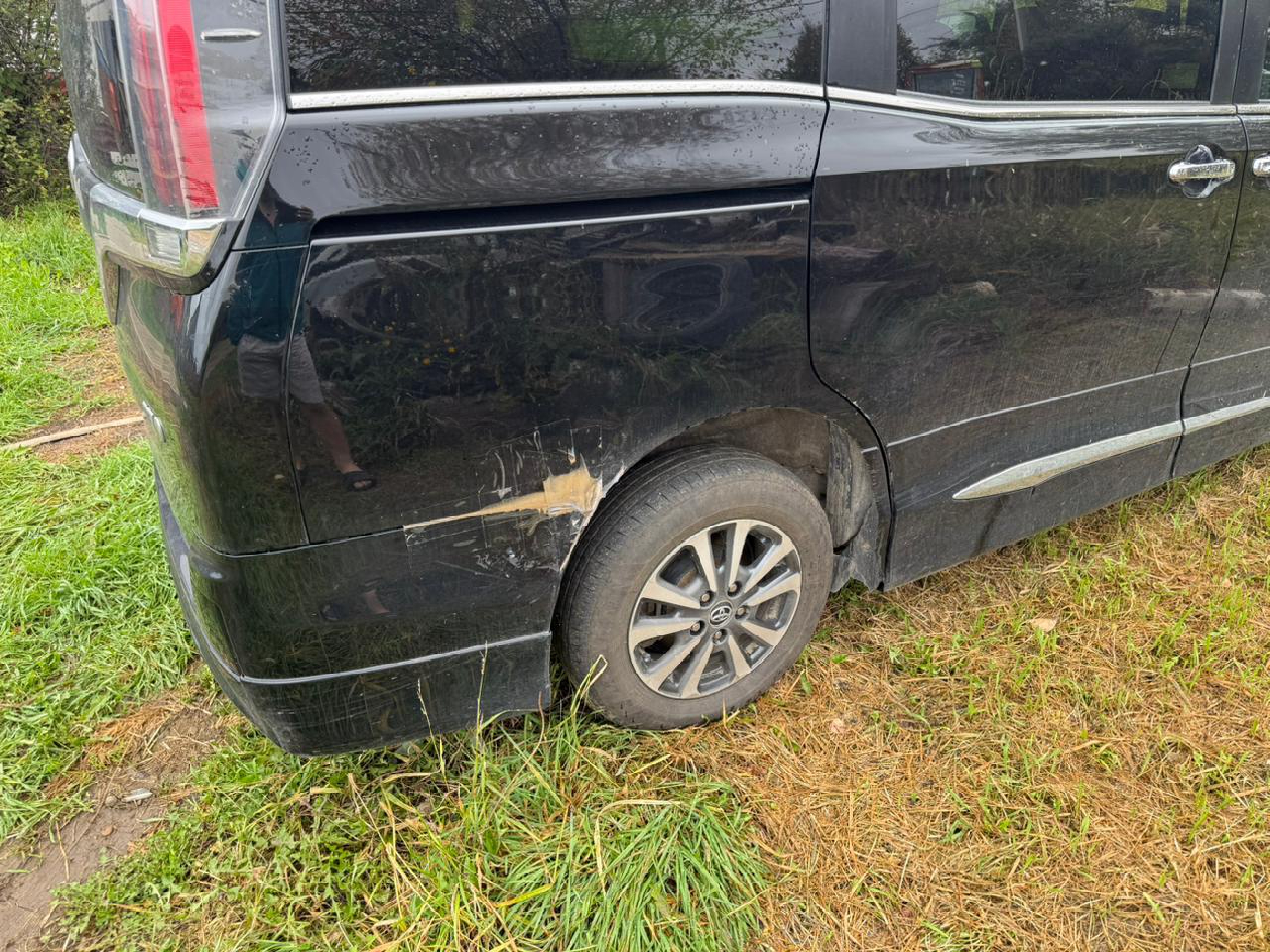 Toyota Esquire Hybrid, Номер кузова ZWR80-0297021, г.в. - 2017