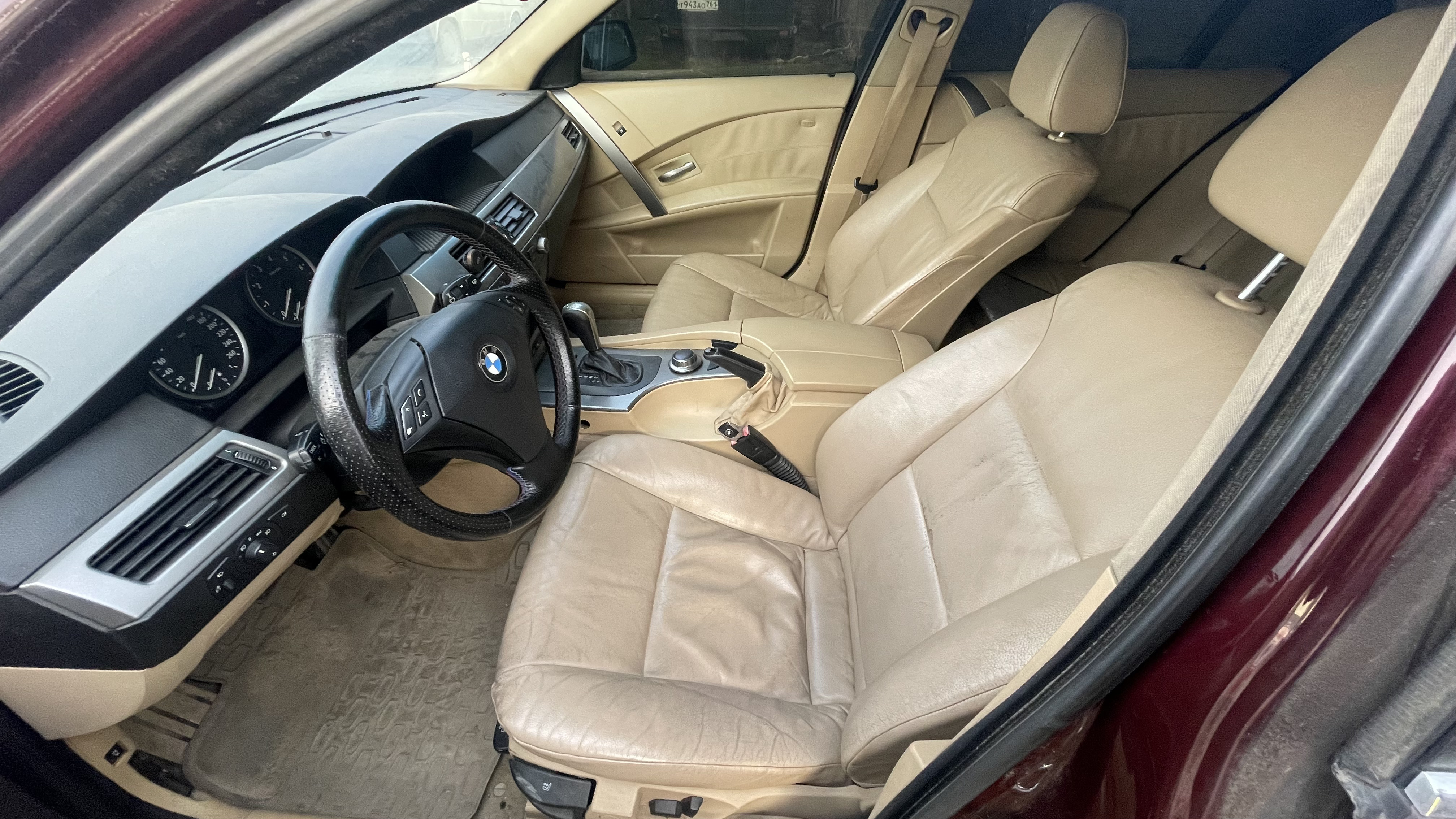 Автомобиль марки BMW модель 525XI 2007 г.в. VIN-номер WBANF31060CX52916