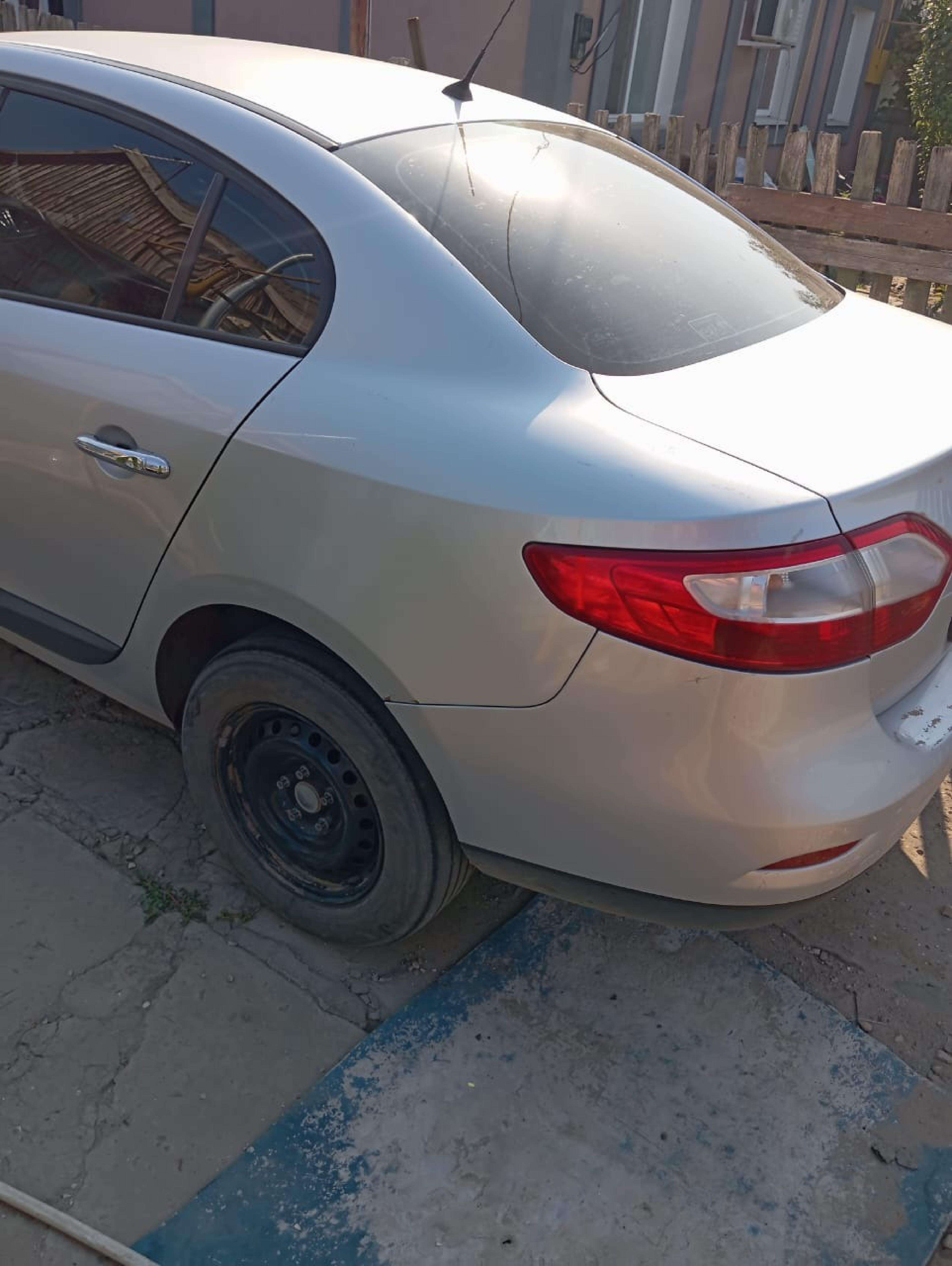 Автомобиль RENAULT FLUENCE, VIN: VF1LZBR0544165647, года выпуска – 2010