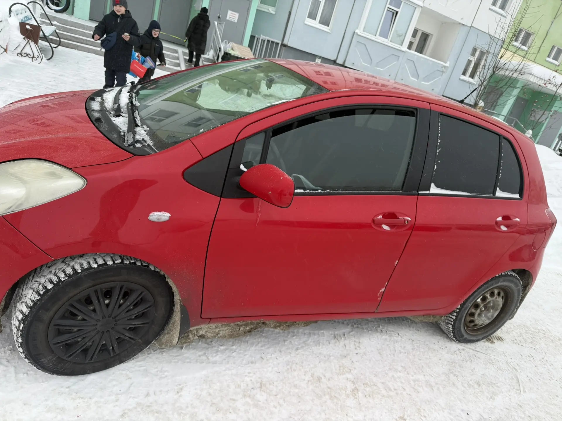 Автомобиль марки ТОЙОТА модель ЯРИС 2007 г.в. VIN-номер VNKKL98390A201111