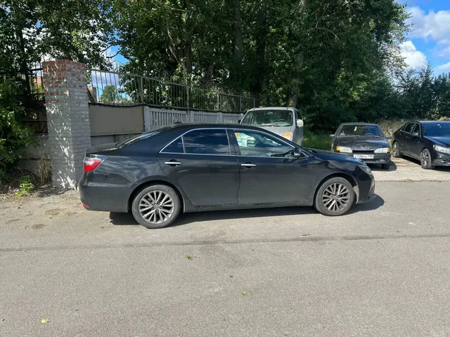 TOYOTA CAMRY
