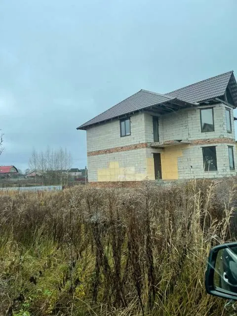 Жилой дом и земельные участки Ревчука Ю.М. по адресу: Псковская область, г. Великие Луки, ул. Желанная, дом 4/4