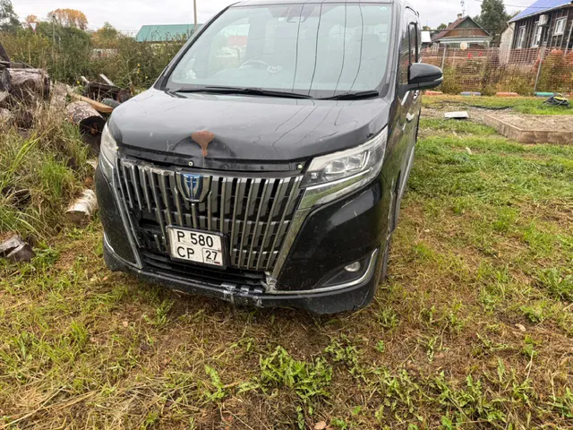 Автомобиль легковой, марки Toyota Esquire Hybrid, Номер кузова ZWR80-0297021, г
