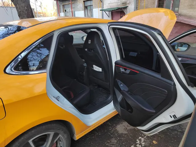 Легковой автомобиль, марка: KAIYI E5