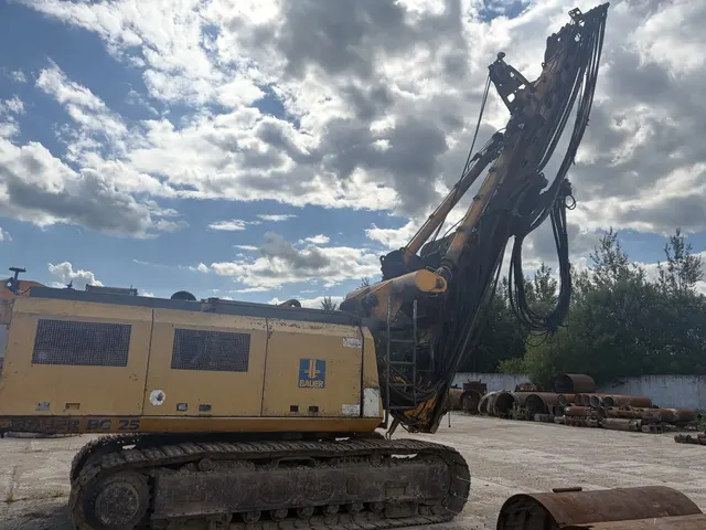 BAUER BG25 (Бурильная установка), 2004 года выпуска, BS80 6.555 №691 ПСМ ТА215107, цвет: желтый