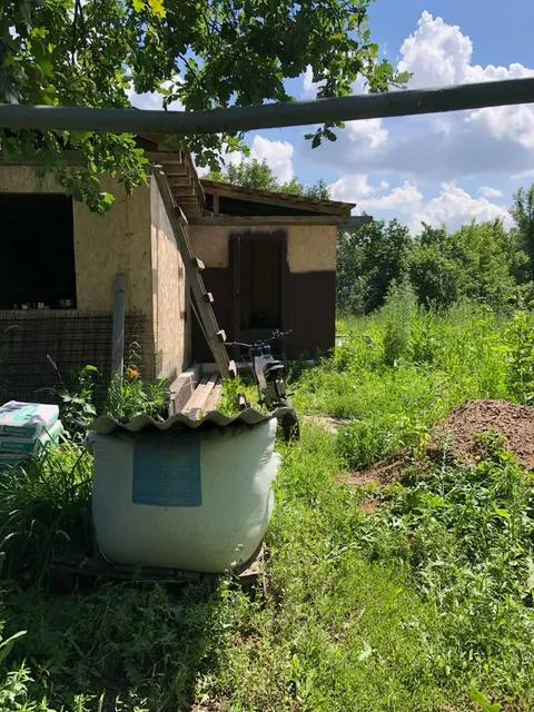Жилой дом, назначение: жилое, площадью 60 кв.м., вид права: собственность, расположенный по адресу: 460000, Россия, Оренбургская область, г. Оренбург, тер. СНТ Текстильщик-2 Овчинного городка, ул. Советская, д.20, с кадастровым номером: 56:44:0436004:20 с земельным участком, площадью 1008 +/- 11 кв. м, категория земель: земли населенных пунктов, разрешенное использование: земельный участок, находящийся в составе дачных, садоводческих и огороднических объединений, вид права: собственность, расположенный по адресу: 460000, Россия, Оренбургская область, г. Оренбург, тер. СНТ Текстильщик-2 Овчинного городка, ул. Советская, д.20, с кадастровым номером: 56:44:0436006:192