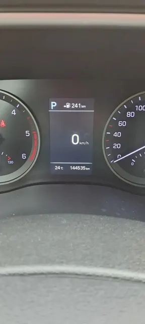 Легковой автомобиль, марка(модель): HYUNDAI TUCSON, идентификационный номер (VIN): XWEJ381ADL0002465, год изготовления ТС: 2019, модель, № двигателя: D4HAKX285291, шасси (рама) №: отсутствует, кузов (кабина, прицеп) №: XWEJ381ADL0002465, тип двигателя: дизельный, цвет кузова (кабины, прицепа): белый.