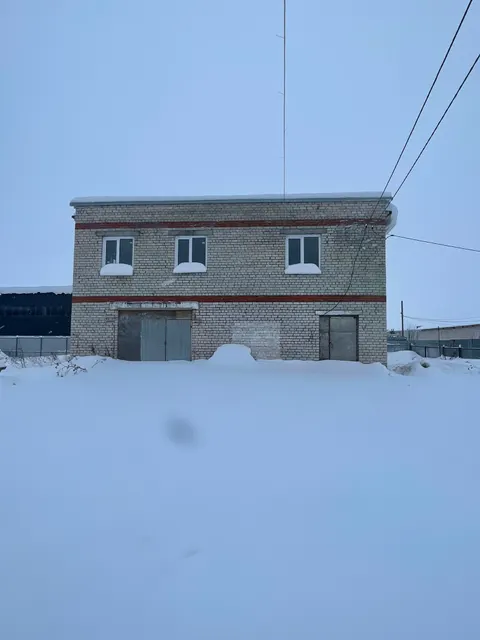 Нежилые помещения и земельный участок в залоге у АО "Реалист Банк"