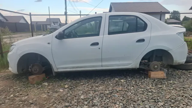 автомобиль «RENAULT Logan» VIN X7L4SRLV463574074, 2019 года выпуска, гос. регистрационный № М814ЕМ196.