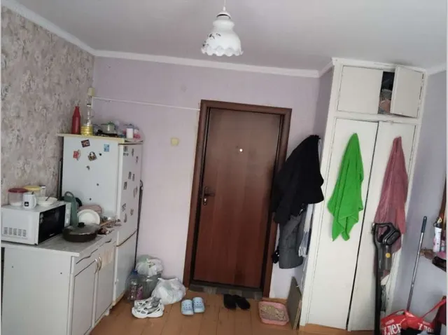 1/4 доля помещения, Кадастровый номер: 21:01:010605:2058, Назначение объекта недвижимости: Жилое, Виды разрешенного использования объекта недвижимости: данные отсутствуют, Местоположение: Чувашская Республика - Чувашия, г Чебоксары, ул Грасиса, д 6, к 22, Площадь: 12.7, вид права, доля в праве: Общая долевая собственность ¼, дата государственной регистрации: 12.07.2017, номер государственной регистрации: 21:01:010605:2058-21/001/2017-4, основание государственной регистрации: Договор купли-продажи, выдан 30.06.2017. (принадлежит должнику) Долевые собственники: Мерескина Нина Анатольевна 1/4, Никитина Варвара Сергеевна 1/4, Никитина Анастасия Петровна 1/4, Никитин Сергей Львович 1/4.