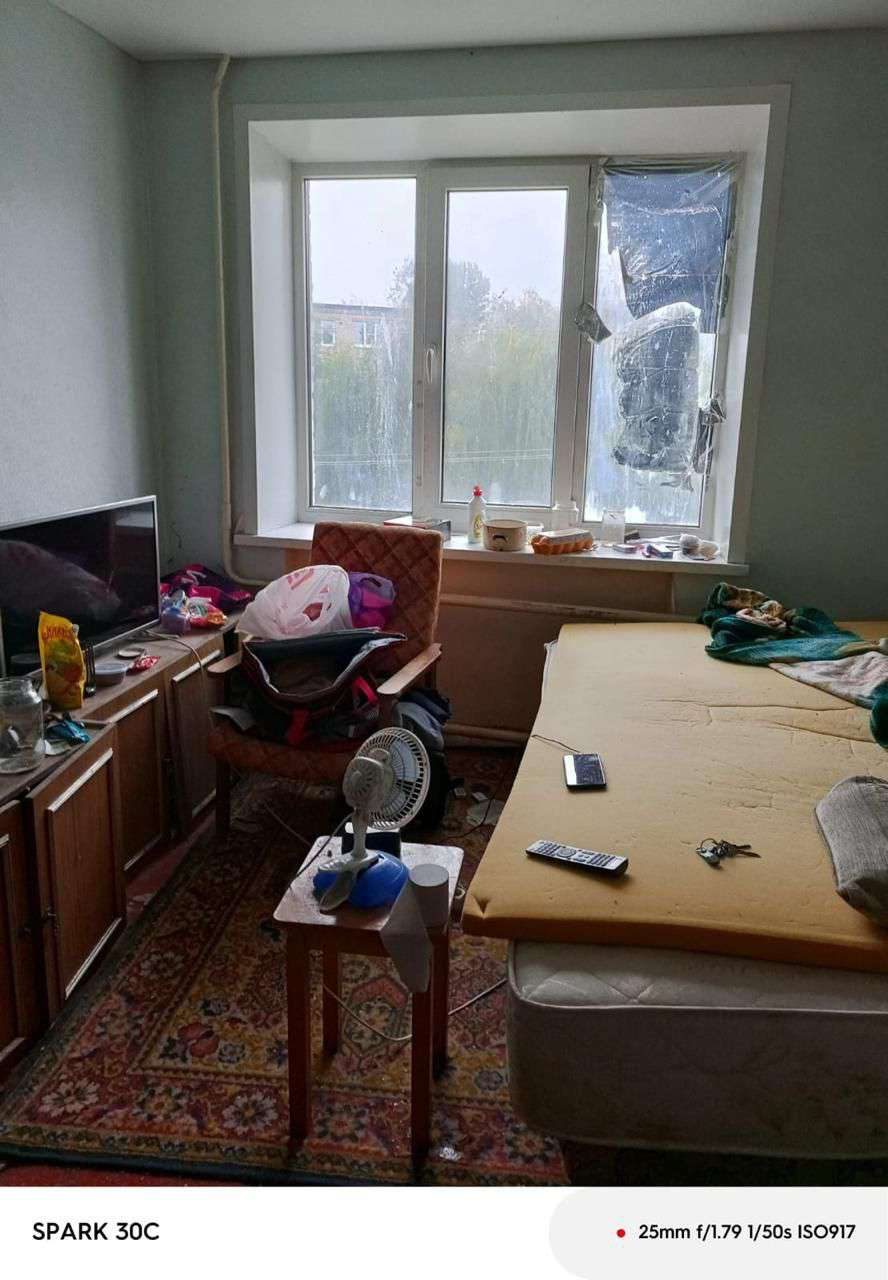 Жилое помещение, площадь 12.7 кв. м., адрес (местонахождение): Россия, Тамбовская обл., Тамбовский р-н, пос. Строитель, мкр. Северный, дом 6, квартира 18, комн. № 47, кадастровый (условный) номер: 68:20:2701001:12231, находится в долевой собственности, размер доли: 1/3