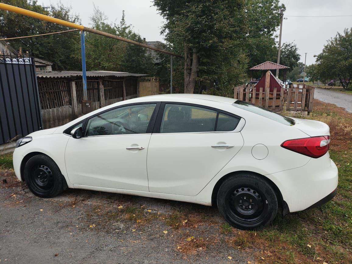 Легковой автомобиль KIA Cerato, 2015 года выпуска, VIN: XWEFZ411BFC000257