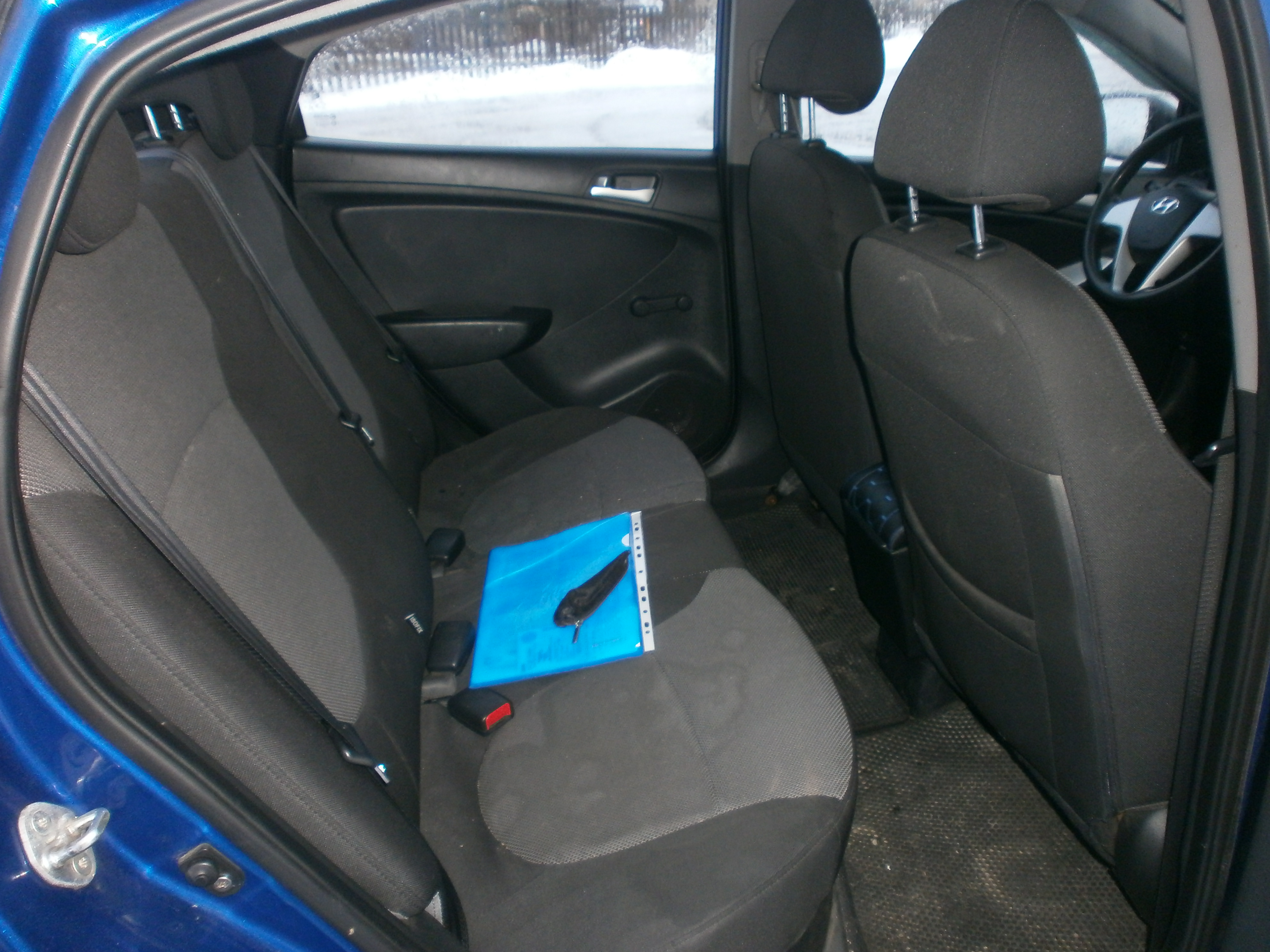 Автомобиль легковой седан марки - HYUNDAI SOLARIS 1,4 GI MT, 2011 года выпуска, идентификационный номер Z94CT41CABR006451, двигатель № G4FA AW203655, кузов № Z94CT41CABR006451 , цвет темно-синий, гос. рег. знак М 207 МТ 35;реализуемое имущество является предметом залога ПАО "Сбербанк России"