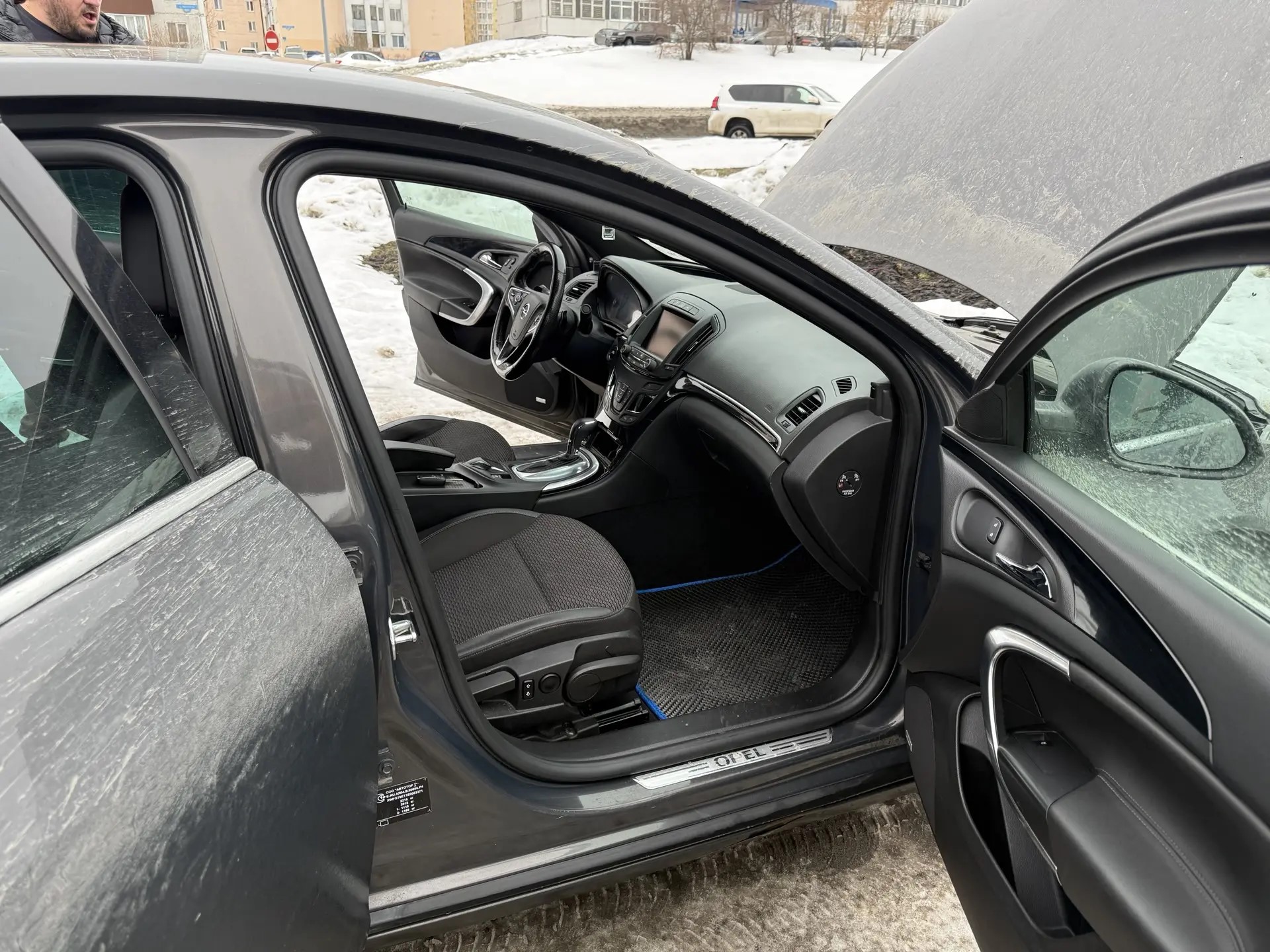 ОПЕЛЬ OPEL 0G-A (INSIGNIA LIMOU), 2014 года выпуска, VIN: XWFGT6ET1E0003371. Является предметом залога АО «Экспобанк»