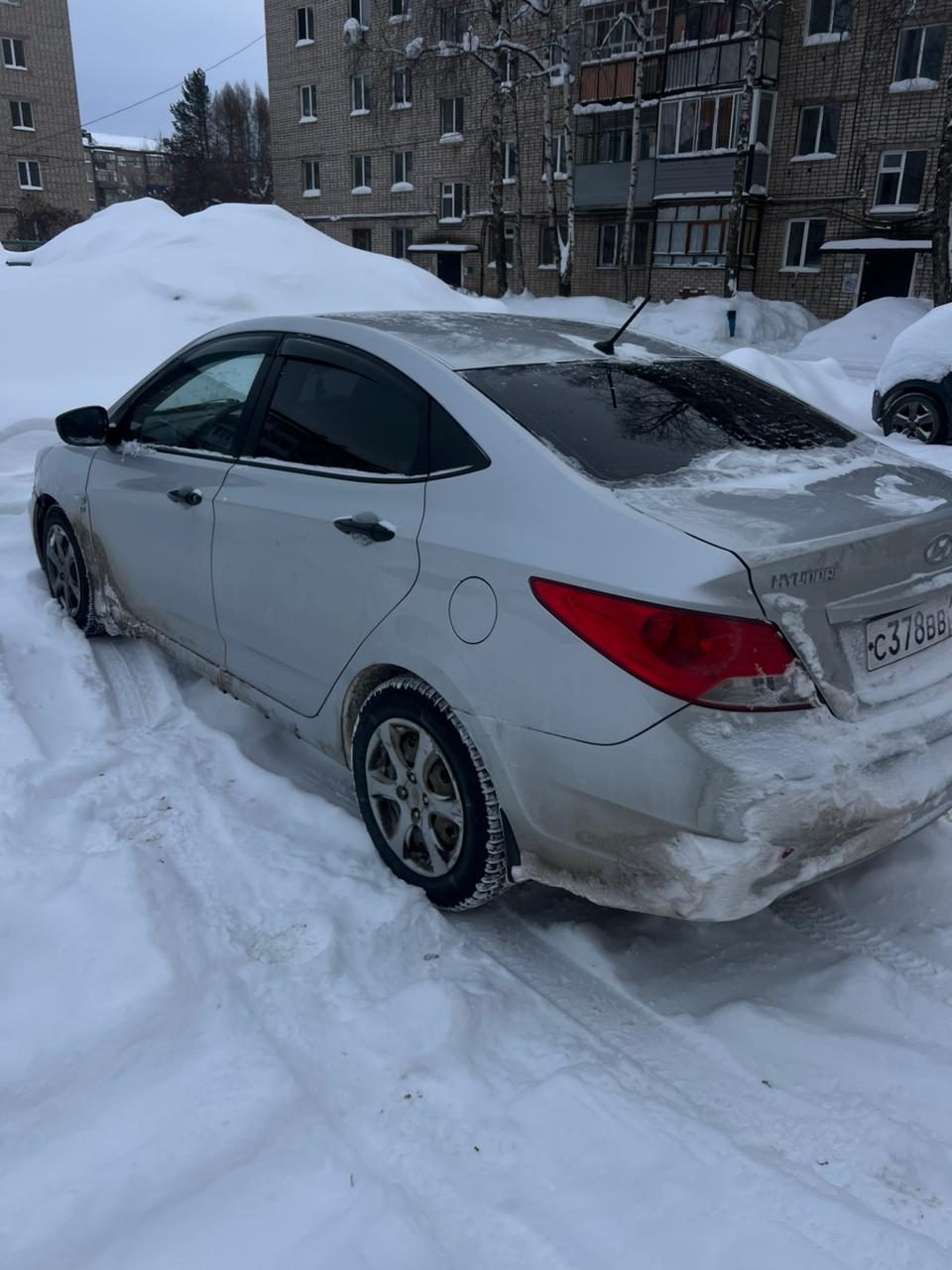 Легковой автомобиль: HYUNDAI SOLARIS, 2014 года выпуска, VIN: Z94CT41DBDR299267.