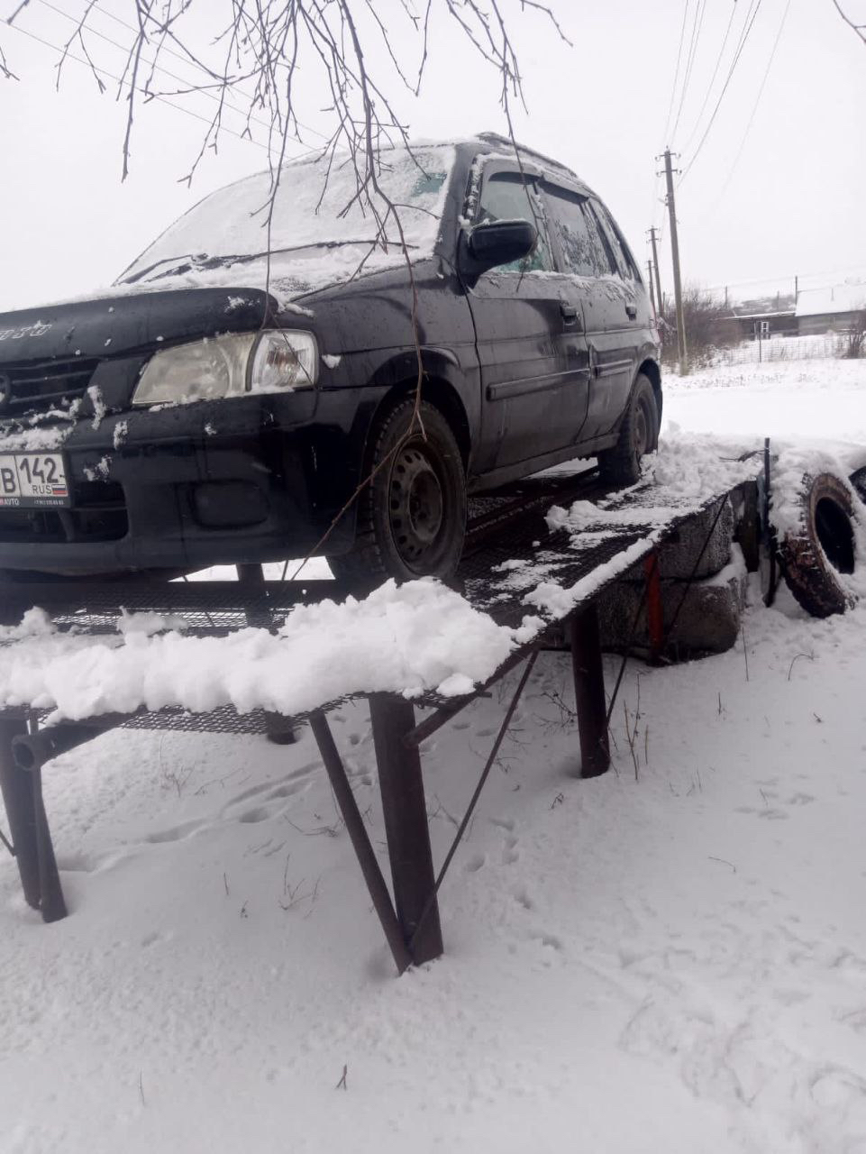 Автомобиль легковой, марка, модель: Mazda Demio Номер кузова DW3W510763, год выпуска 2000.