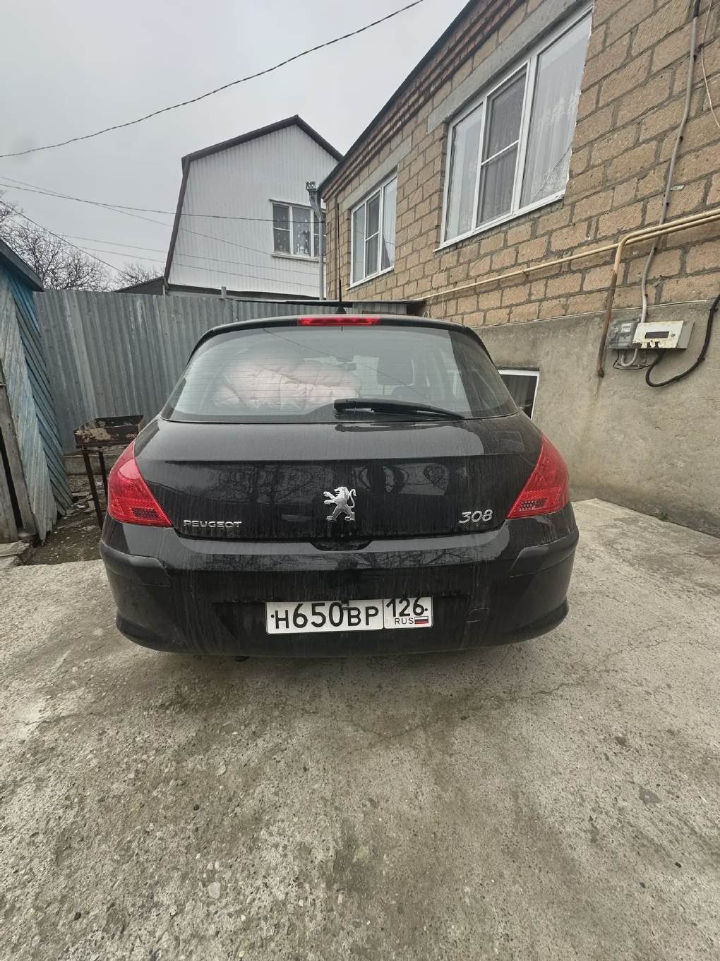 Транспортное средство Марка и(или) модель: PEUGEOT 308 PEUGEOT 308 Год выпуска: 2011 Идентификационный номер (VIN): Z8T4C5FS9BM003414 Цвет: черный Номер кузова (кабины): Z8T4C5FS9BM003414 Гос. рег. номер: Н650ВР126