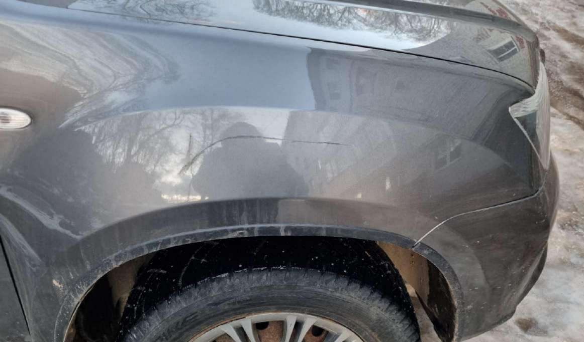 Транспортное средство NISSAN TERRANO, VIN Z8NHSNGA558662817, 2017 года выпуска, является предметом залога ООО ПКО "АБК"