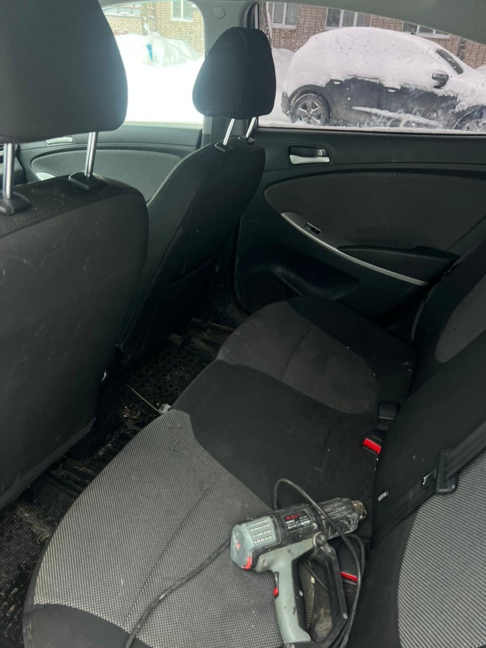 Легковой автомобиль: HYUNDAI SOLARIS, 2014 года выпуска, VIN: Z94CT41DBDR299267.