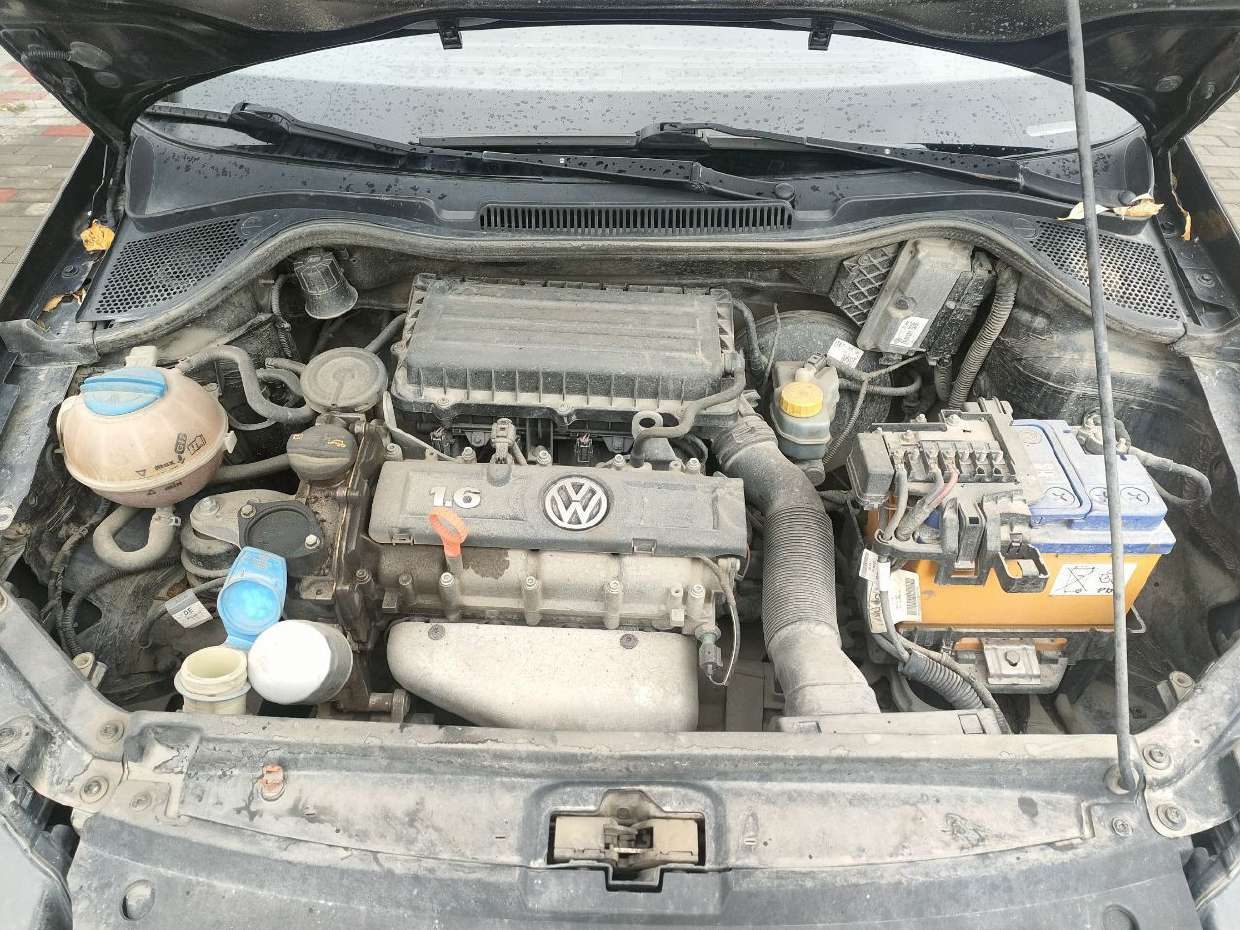 Легковой автомобиль Volkswagen Polo, 2011 года выпуска, с VIN номером XW8ZZZ61ZCG021870