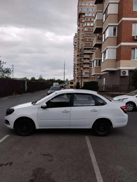 LADA GRANTA 219040, 2022 года выпуска, VIN: XTA219040P0883117. В залоге у Акционерного общества «Авто Финанс Банк»