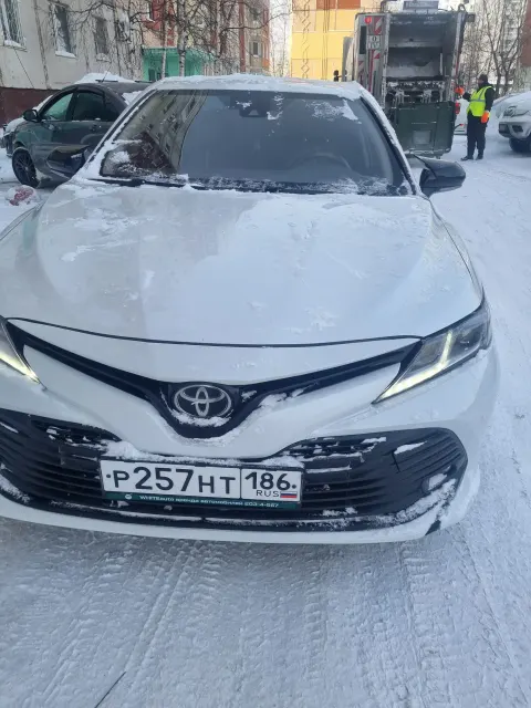 Движимое имущество: Ид. №(VIN): XW7BF3HK40S183060, Марка, модель ТС: Toyota Camry, Категория ТС: B, Год изготовления ТС: 2021, Модель, № двигателя: 2AR 2558717, Кузов (кабина, прицеп): XW7BF3HK40S183060, ПТС №:164301019441284. Находится в залоге ПАО «БыстроБанк».