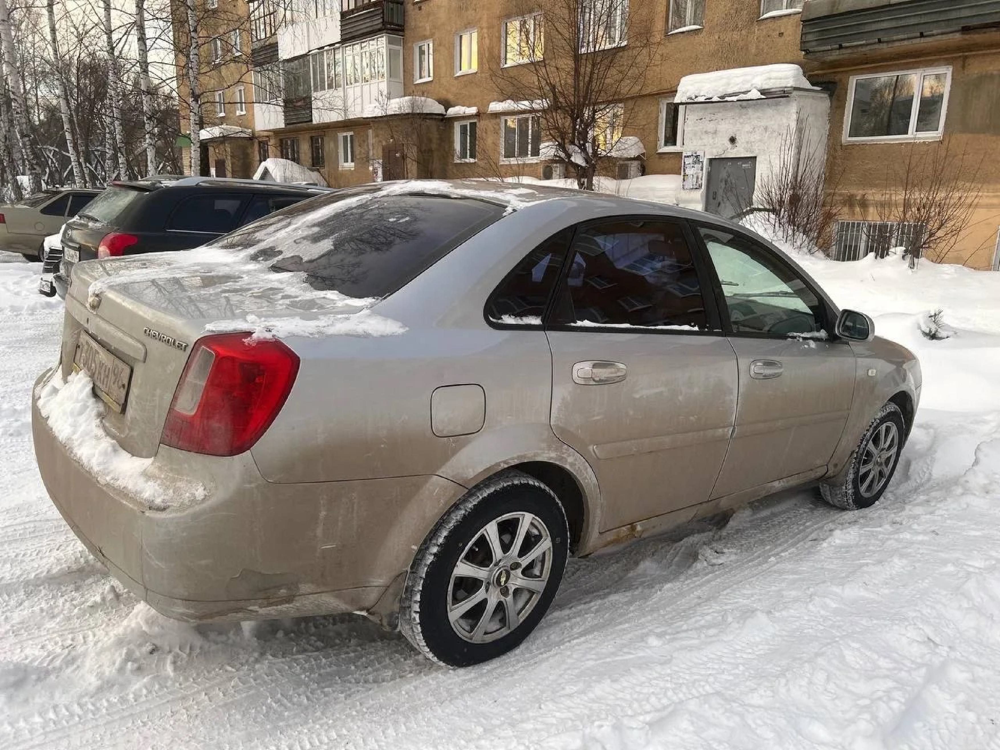 Легковой автомобиль: SHEVROLET LACETTI, 2006 года выпуска, VIN X4XNA196J60000022, государственный регистрационный знак Т305КН96, кузов (коляска): № X4XNA196J60000022.