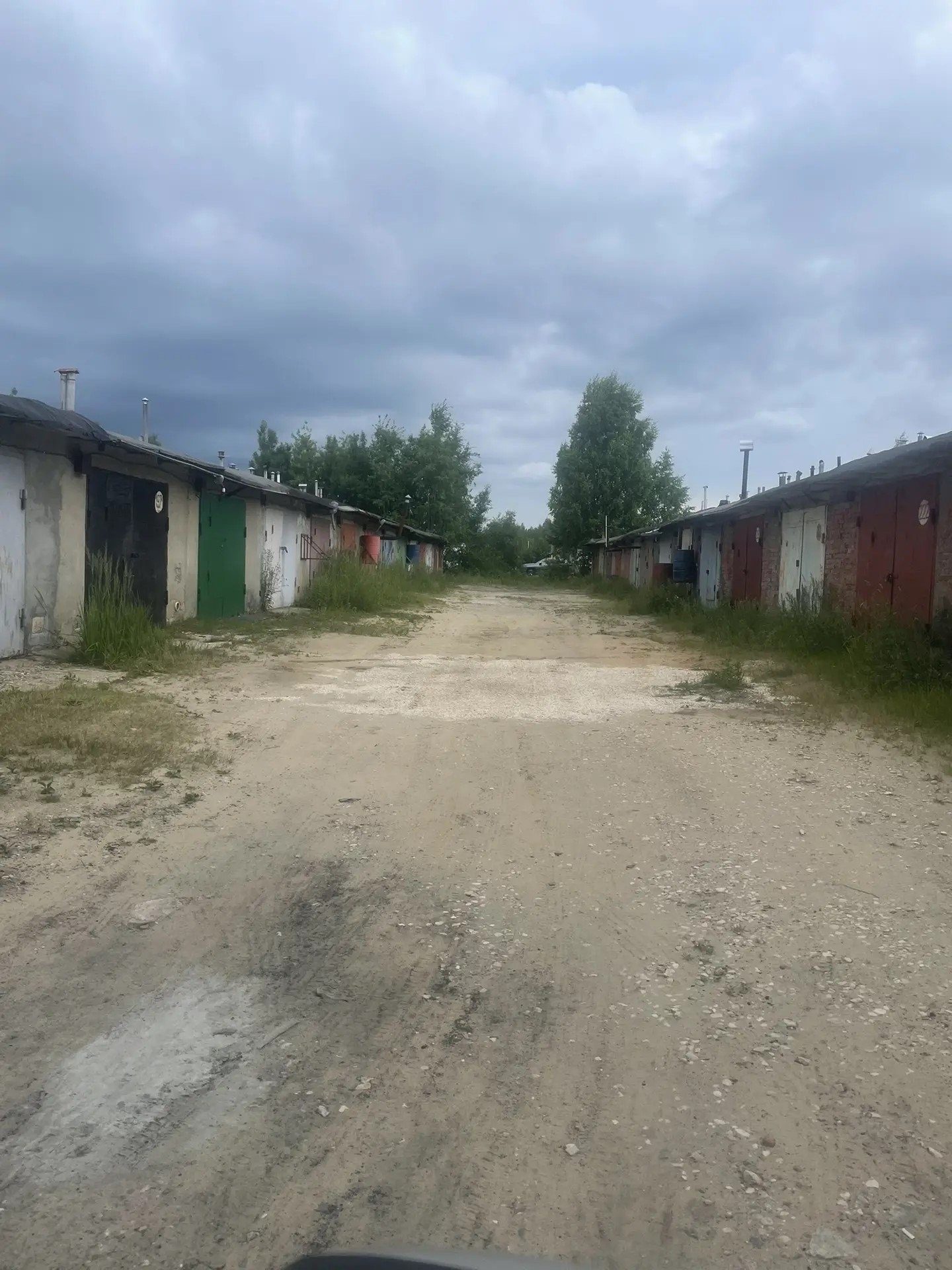 Вид объекта недвижимости: ПомещениеКадастровый номер 33:23:000000:1170Адрес (местоположение): Владимирская область, МО городской округ ЗАТО г Радужный, 10 квартал ГСК N4, очередь -6, гараж № 201Площадь, кв.м: 40.4Назначение: НежилоеЭтаж: 1Общая долевая собственность 1/2