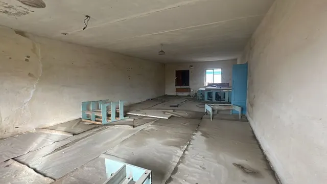 Земельный участок 2000 кв. м и нежилое помещение 393,9 кв. м в г. Дербенте