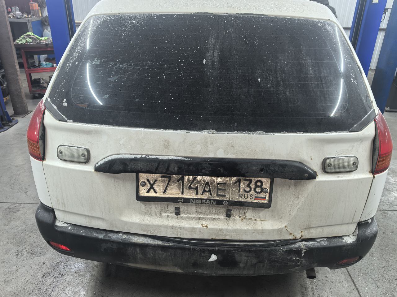 Легковой автомобиль NISSАN АD 2001 г.в., легковой универсал, VIN отсутствует, номер кузова VFY11-211789, цвет белый, 105 л/с, г/н Х714АЕ138, дата регистрации владения 23.07.2015 г., пробег 294 417 км.