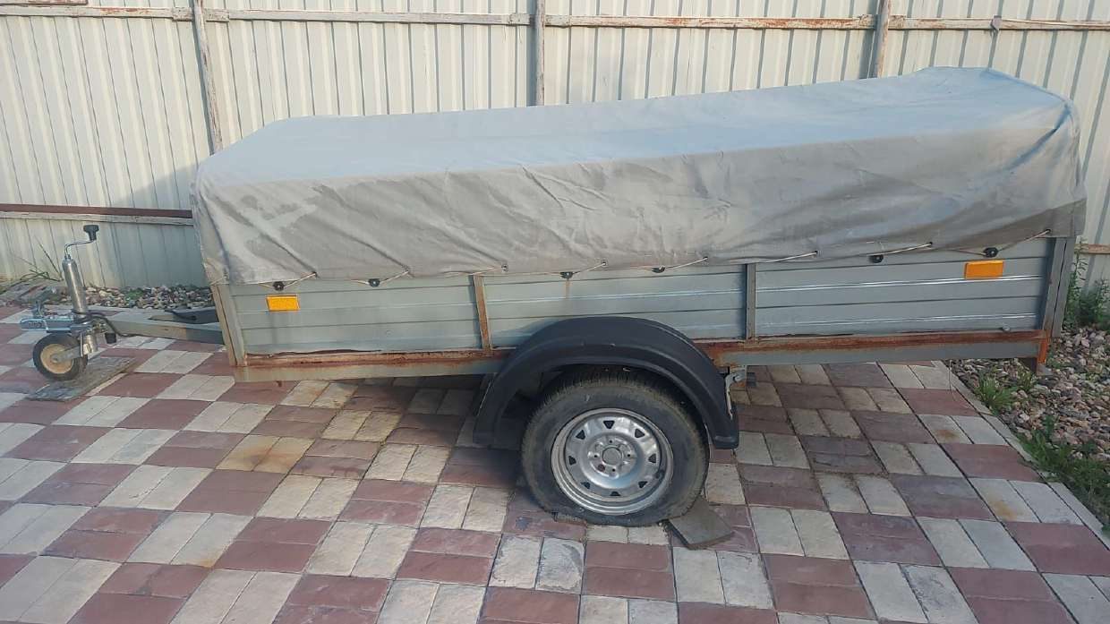 Легковой прицеп
