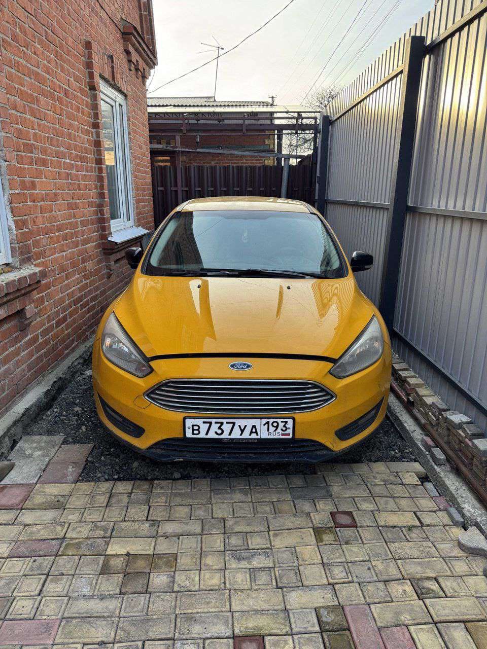 Автомобиль Ford Focus
