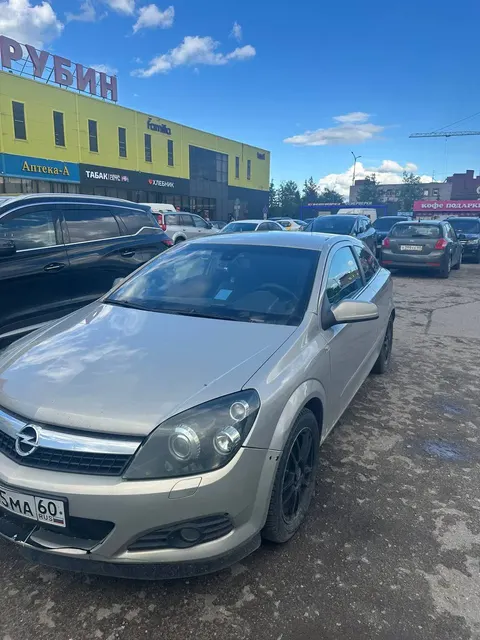 Транспортное средство: Opel Astra, год выпуска – 2009, VIN: XUF0AHL089B014232 Автомобиль находится в залоге у ПАО "МТС-Банк"