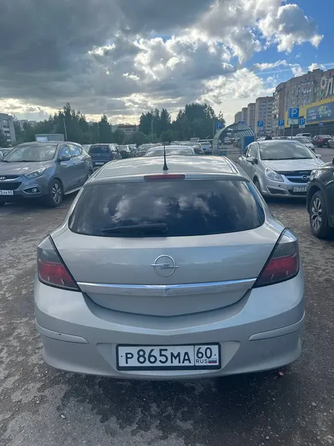 Транспортное средство: Opel Astra, год выпуска – 2009, VIN: XUF0AHL089B014232