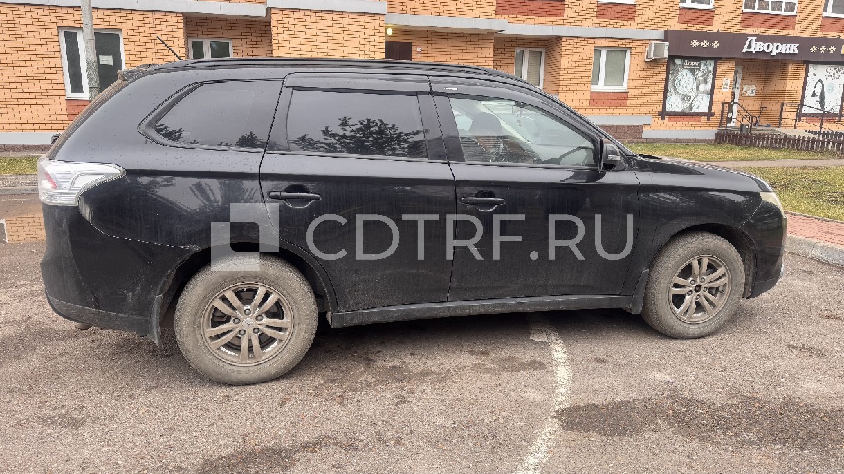 Легковой автомобиль Mitsubisi Outlander, лот №1