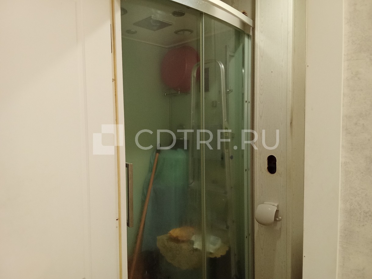 Комната в коммуналке (г. Санкт-Петербург)