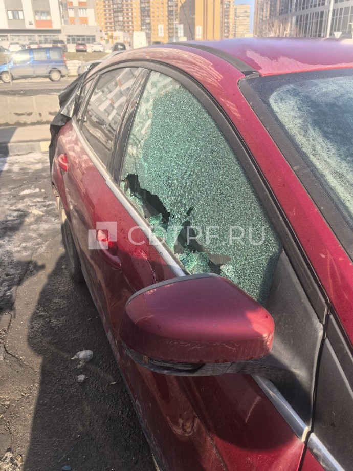 Легковой автомобиль Ford Focus, VIN: X9FKXXEEBKBJ19519, год выпуска: 2011, цвет: красный