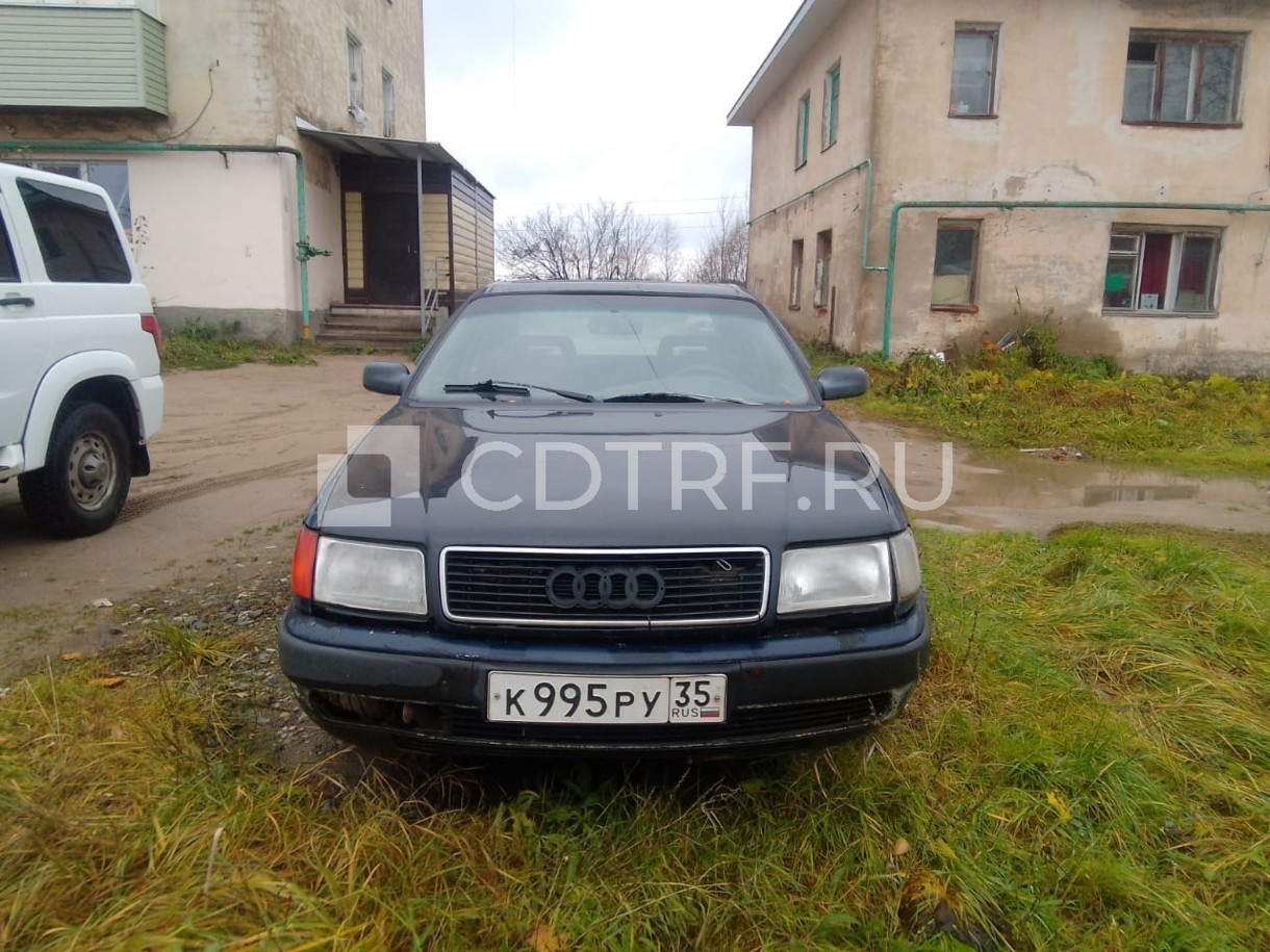 Легковой автомобиль AUDI 100