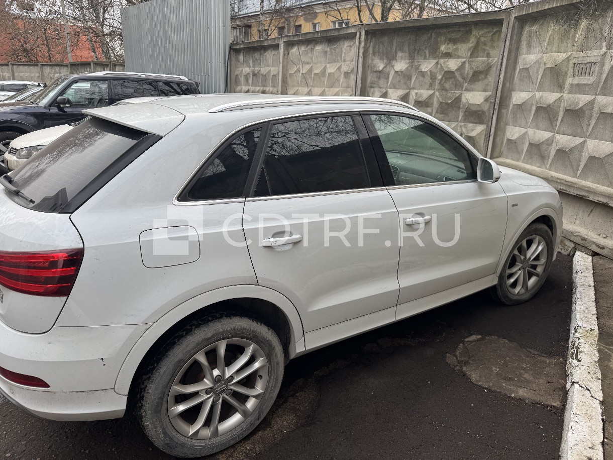 AUDI Q3, 2014 г.в., Двигатель бензиновый 1984 куб.см., 170 л.с., АКПП, полный привод,...