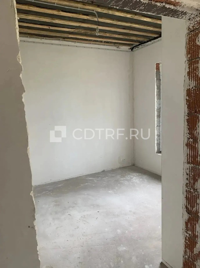 Жилой дом и земельный участок по адресу: РТ, пгт.Рыбная Слобода, ул.Сююмбике, д.28